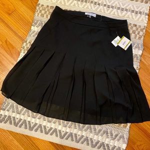 Kasper black size 14 skirt brand new with tag